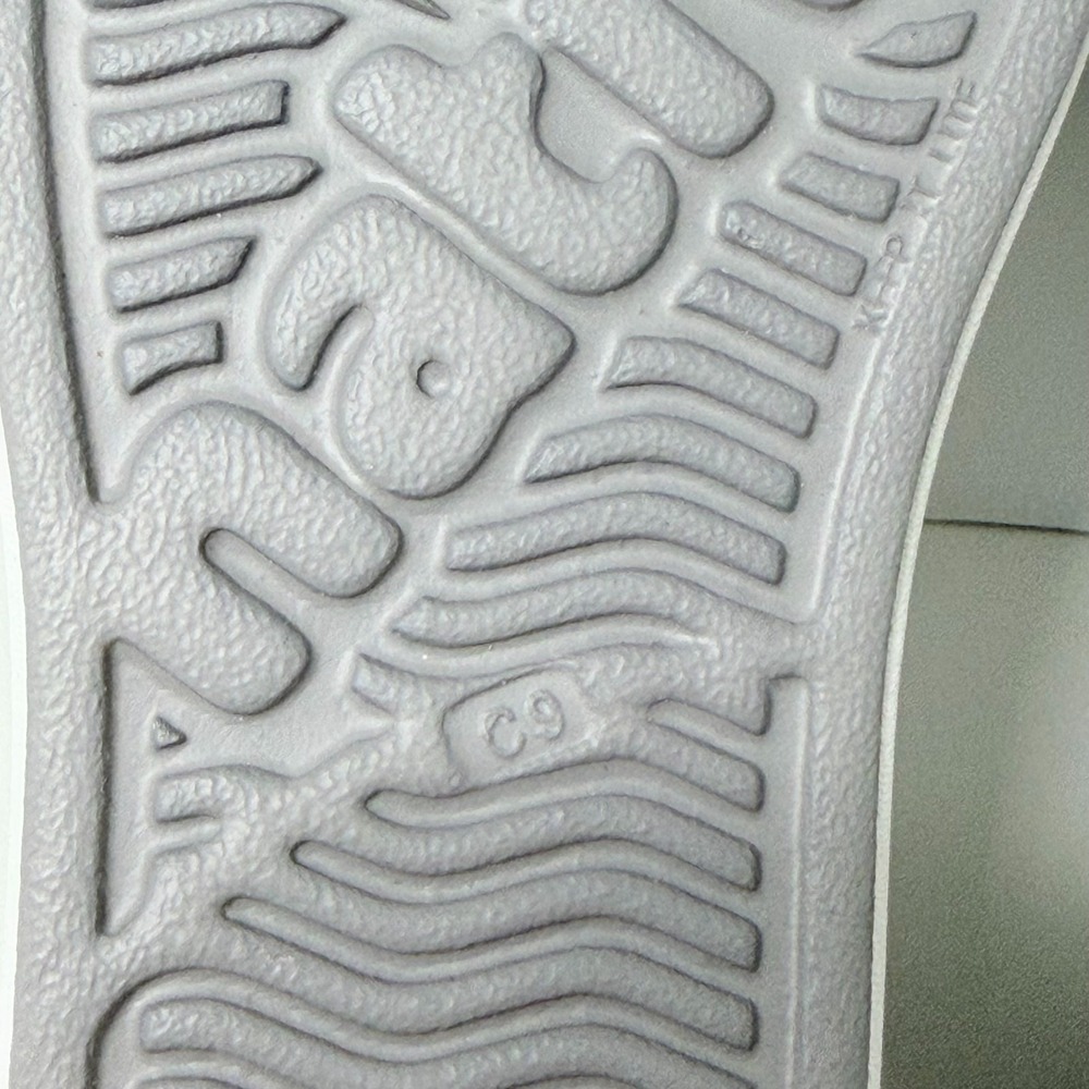 Native Jefferson Kids C9 Pigeon Grey Shell White Sneakers Slip On Water Shoes - Picture 8 of 8